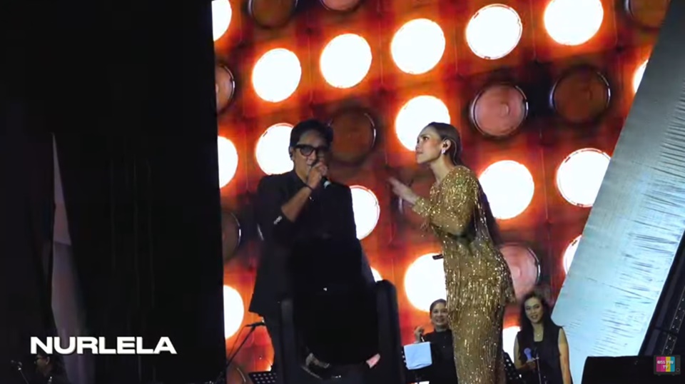 Ayu dan Andre Taulany Duet di Atas Panggung